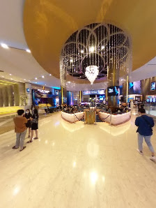 Paragon Cineplex thumb 5